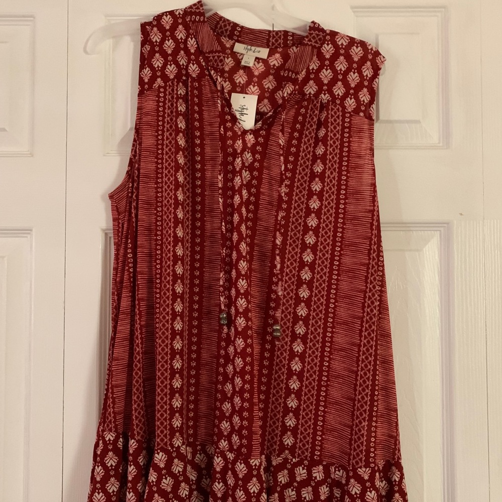 Style & Co sleeveless blouse L